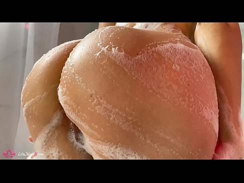 ❤️ Brunette Masturbates Pussy with Vibrator to Intense Orgasm in Shower អាសអាភាសរឹង នៅពួកយើង ﹏